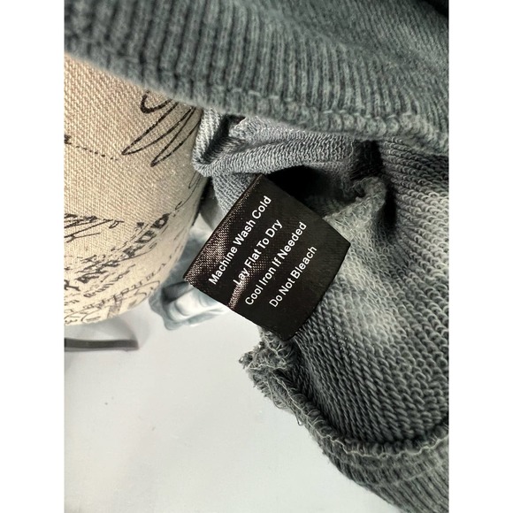 Reversible black and white tie dye crisscross cutout sweatshirt - Picture 7 of 11